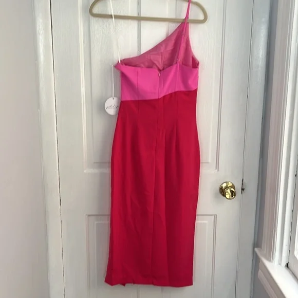 NWT One shoulder fitted dress - Picture 2 of 2